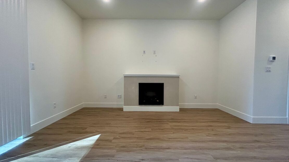 11015 NE 26th - Unit 08 - Vancouver - Washington - 3 bed, 2.5 bath rental property