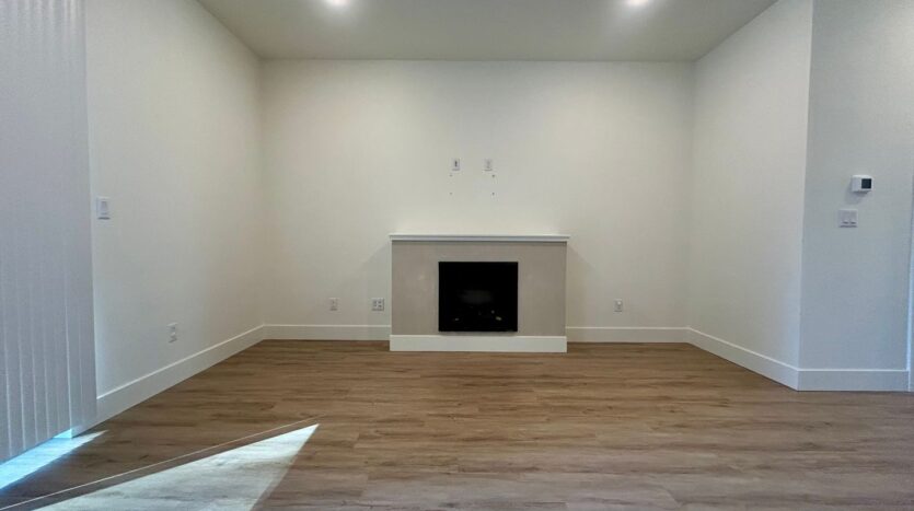 11015 NE 26th - Unit 08 - Vancouver - Washington - 3 bed, 2.5 bath rental property