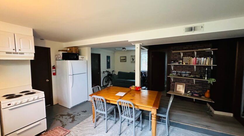 1110 12th Street - Bellingham - Washington - 3 bed, 1 bath rental property