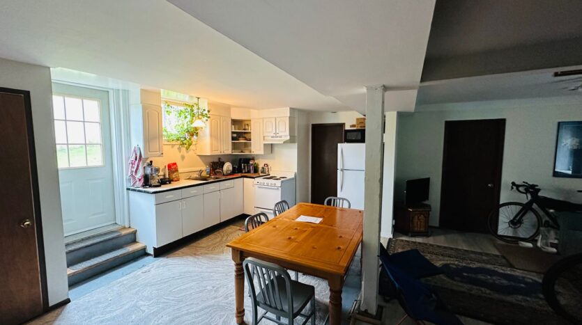 1110 12th Street - Bellingham - Washington - 3 bed, 1 bath rental property