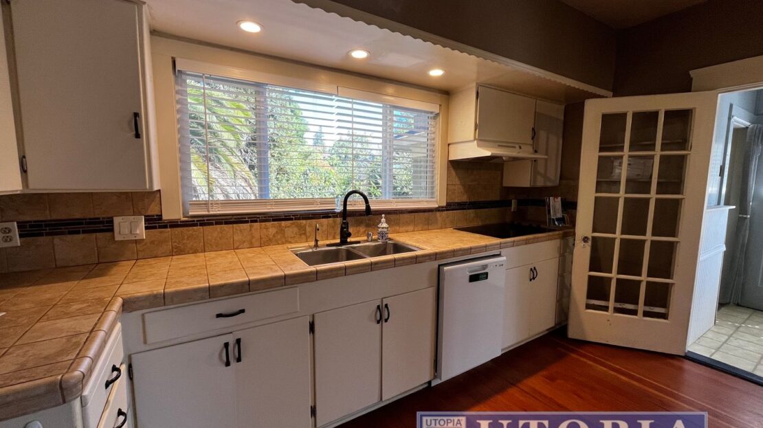 1114 Laurel St. - Santa Cruz - California - 3 bed, 2 bath rental property