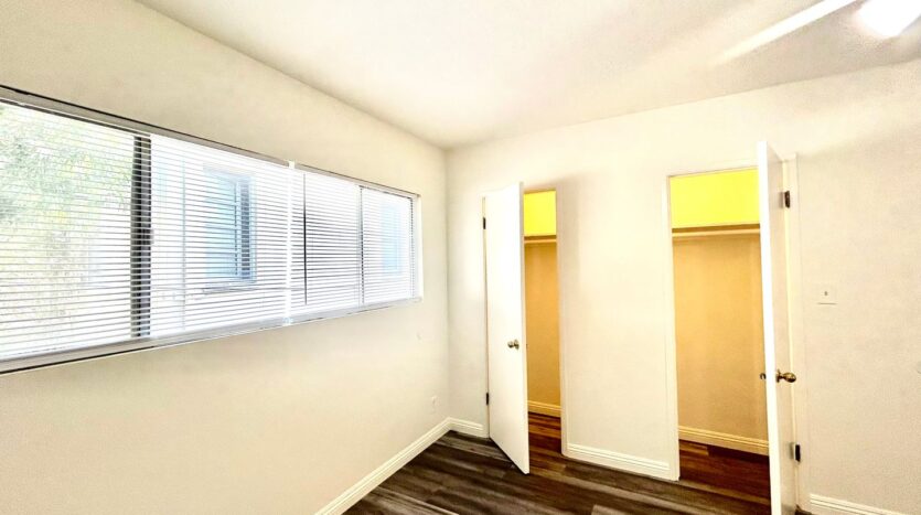 1115 Glenville Dr  #06 - Los Angeles - California - 2 bed, 1.5 bath rental property