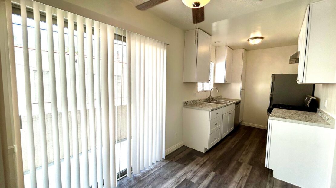 1115 Glenville Dr  #06 - Los Angeles - California - 2 bed, 1.5 bath rental property