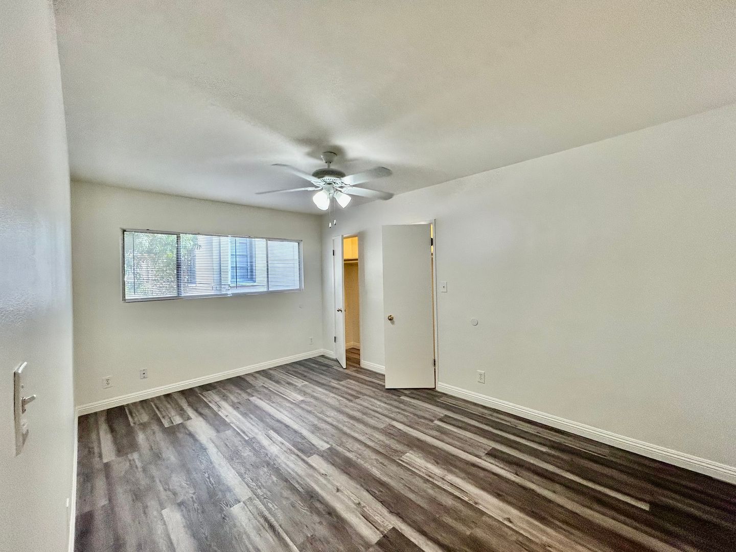 1115 Glenville Dr  #06 - Los Angeles - California - 2 bed, 1.5 bath rental property