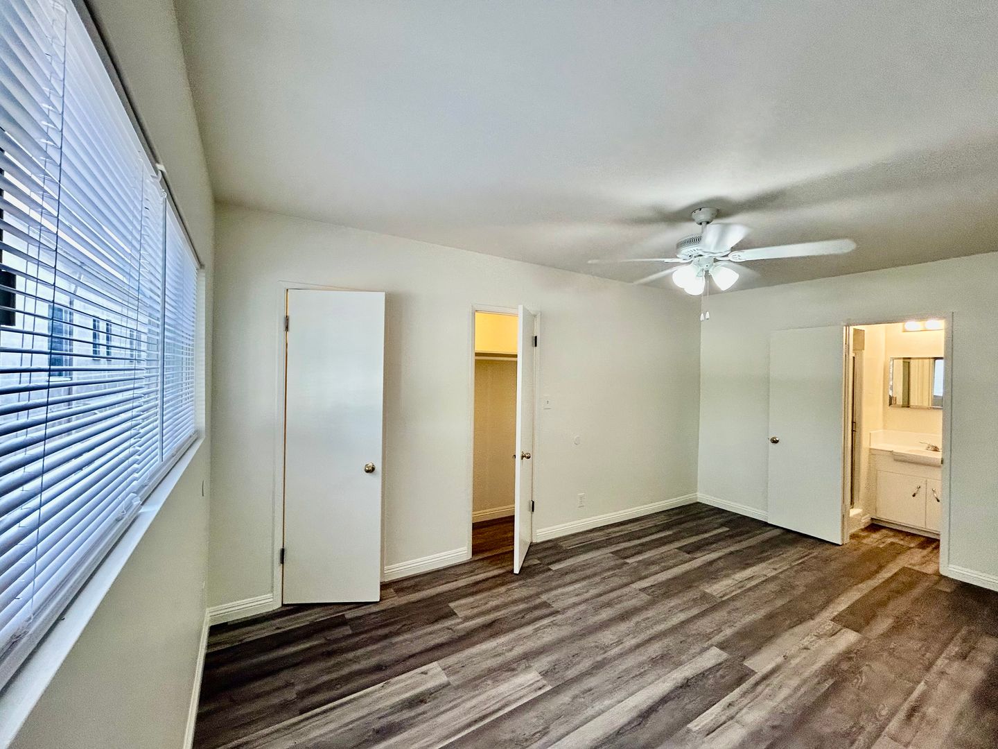 1115 Glenville Dr  #06 - Los Angeles - California - 2 bed, 1.5 bath rental property