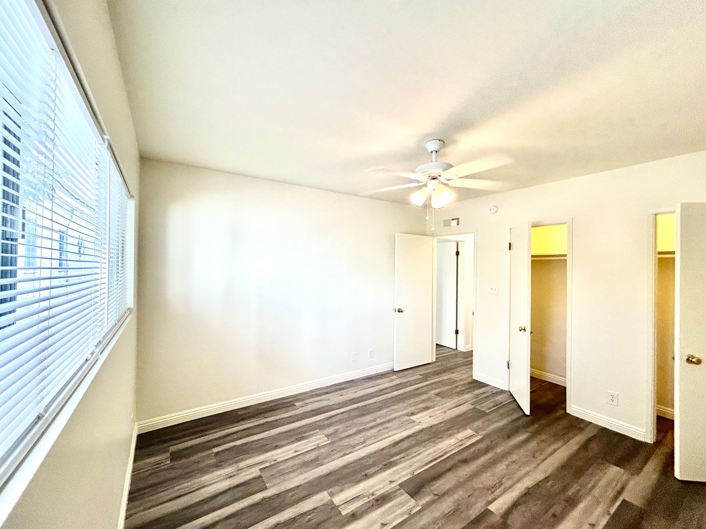 1115 Glenville Dr  #06 - Los Angeles - California - 2 bed, 1.5 bath rental property