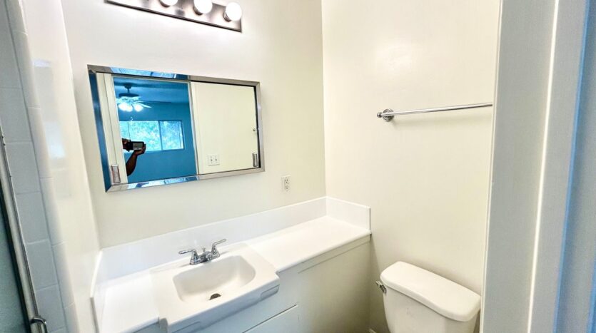 1115 Glenville Dr  #06 - Los Angeles - California - 2 bed, 1.5 bath rental property