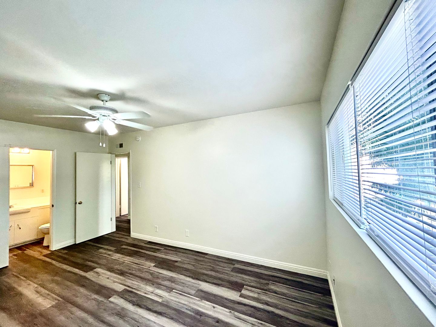 1115 Glenville Dr  #06 - Los Angeles - California - 2 bed, 1.5 bath rental property
