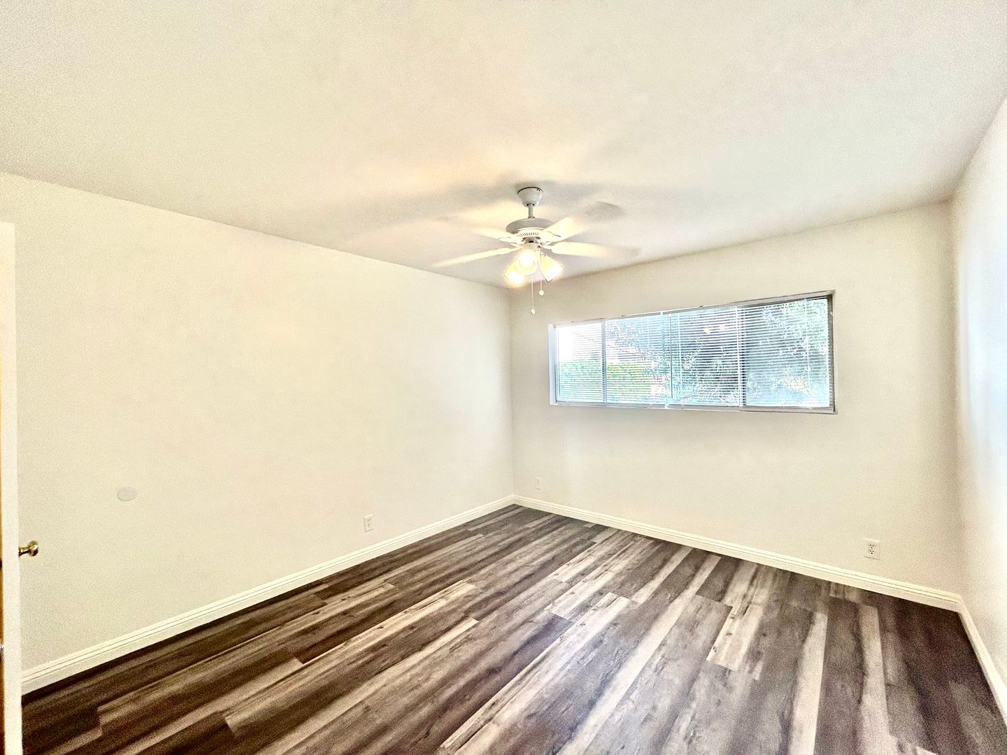 1115 Glenville Dr  #06 - Los Angeles - California - 2 bed, 1.5 bath rental property