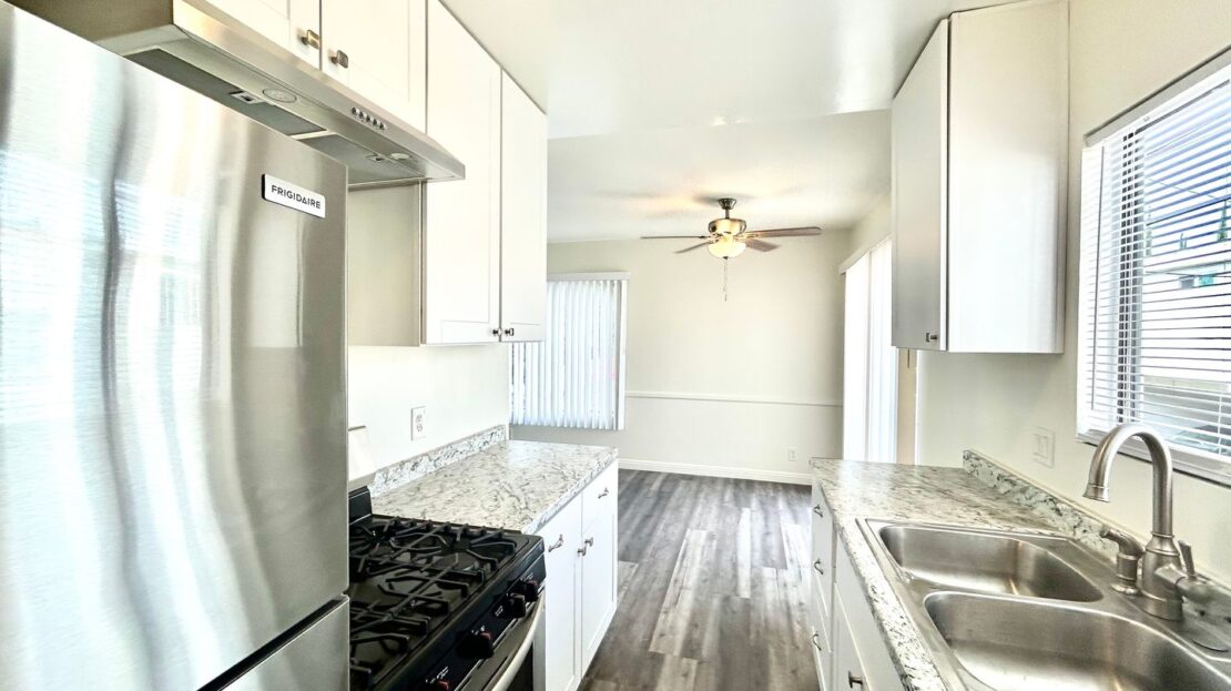 1115 Glenville Dr  #06 - Los Angeles - California - 2 bed, 1.5 bath rental property