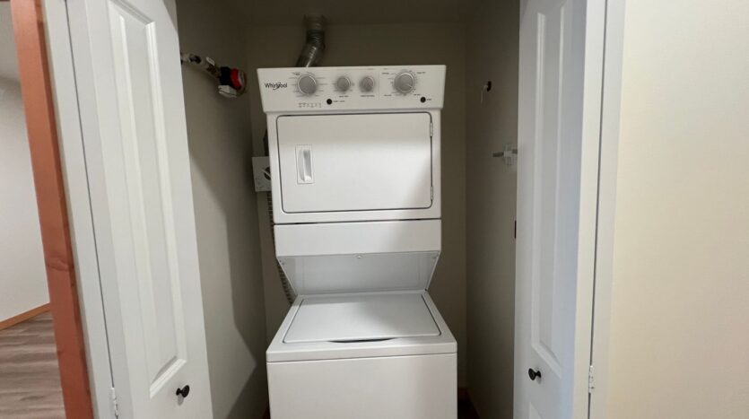 1130 13th Street - Bellingham - Washington - 1 bed, 1.5 bath rental property
