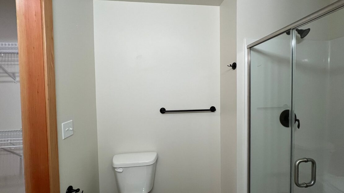 1130 13th Street - Bellingham - Washington - 1 bed, 1.5 bath rental property