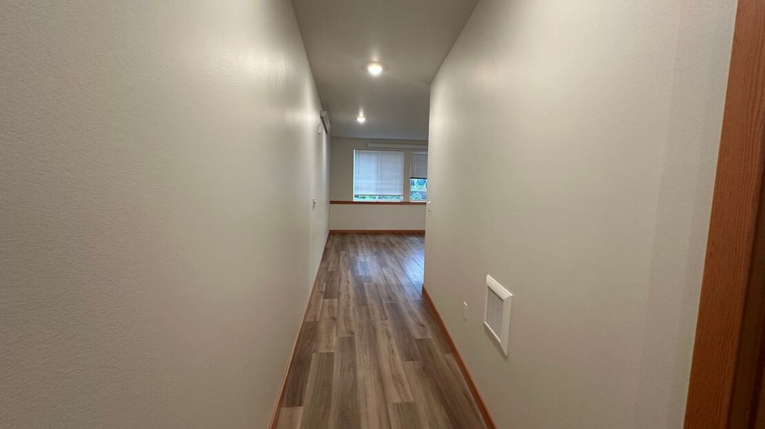 1130 13th Street - Bellingham - Washington - 1 bed, 1 bath rental property
