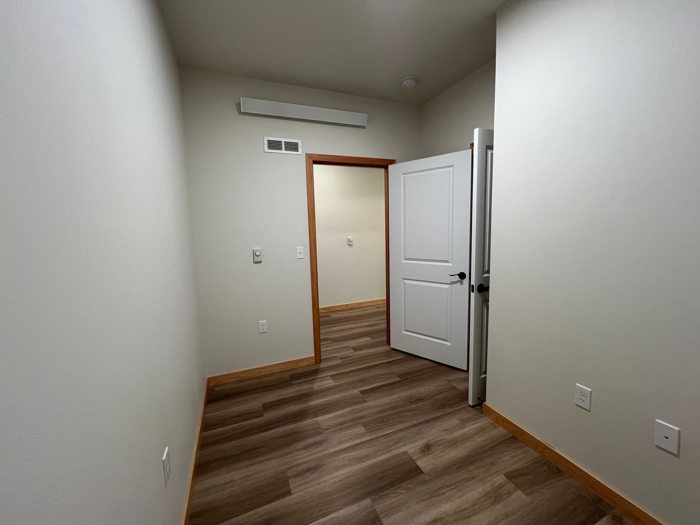 1130 13th Street - Bellingham - Washington - 1 bed, 1.5 bath rental property