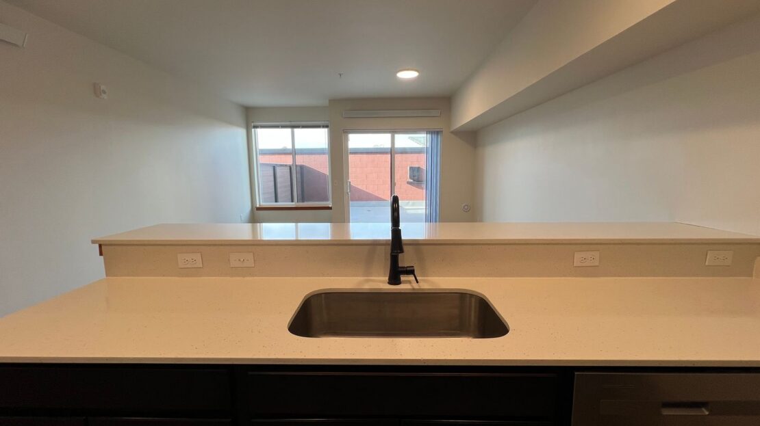 1130 13th Street - Bellingham - Washington - 1 bed, 1.5 bath rental property