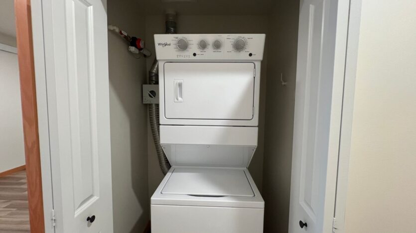 1130 13th Street - Bellingham - Washington - 1 bed, 1.5 bath rental property