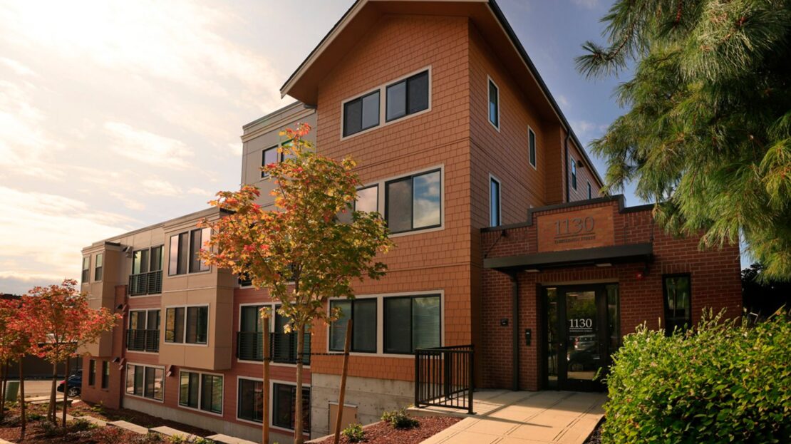 1130 13th Street - Bellingham - Washington - 1 bed, 1.5 bath rental property