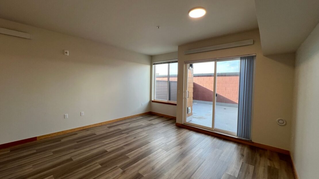 1130 13th Street - Bellingham - Washington - 1 bed, 1.5 bath rental property
