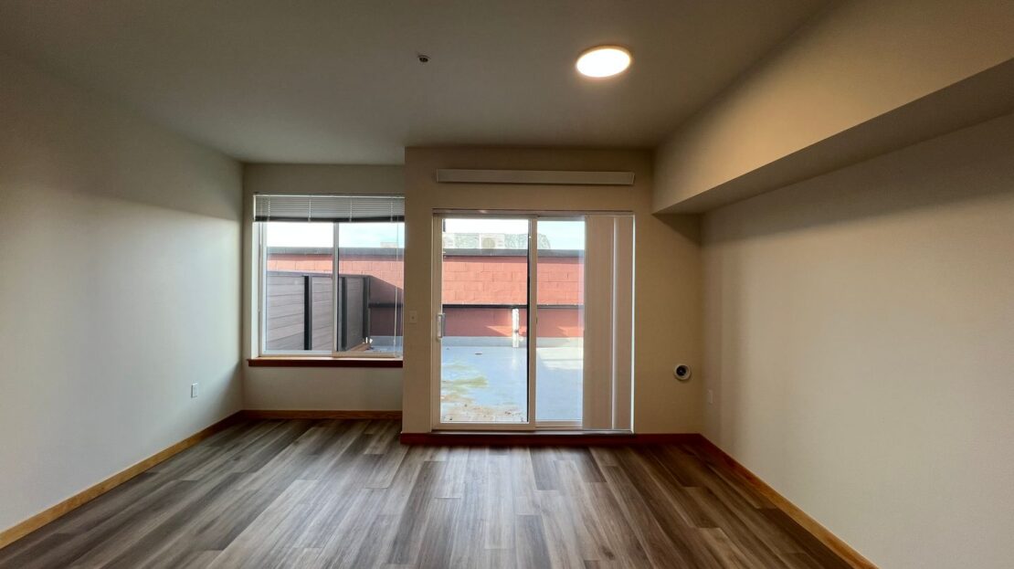 1130 13th Street - Bellingham - Washington - 1 bed, 1.5 bath rental property