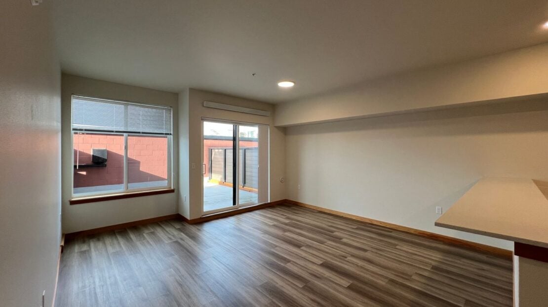 1130 13th Street - Bellingham - Washington - 1 bed, 1.5 bath rental property