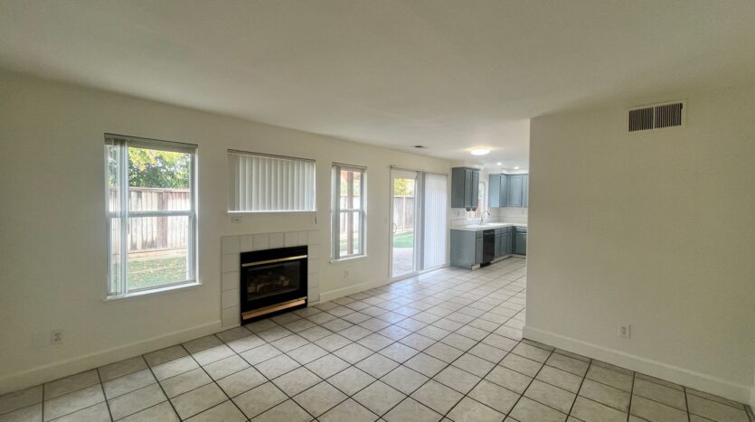 1136 Phelan Way - San Jose - California - 3 bed, 2.5 bath rental property