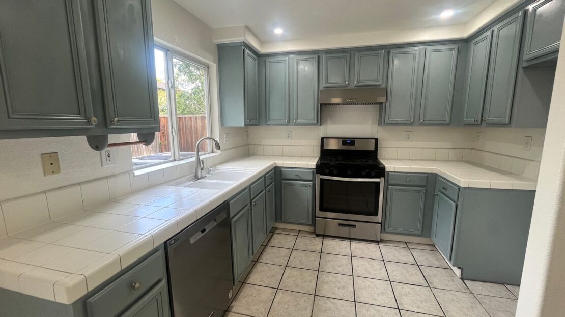 1136 Phelan Way - San Jose - California - 3 bed, 2.5 bath rental property