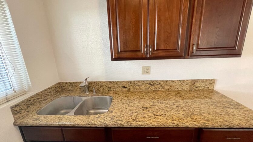 114-118 W 1st Ave - La Habra - California - 1 bed, 1 bath rental property