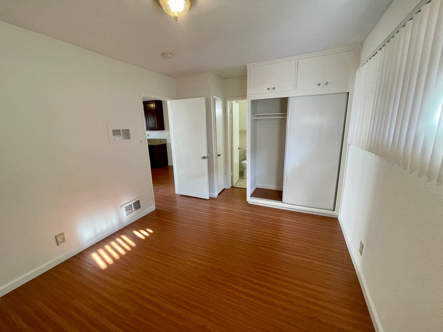 114-118 W 1st Ave - La Habra - California - 1 bed, 1 bath rental property