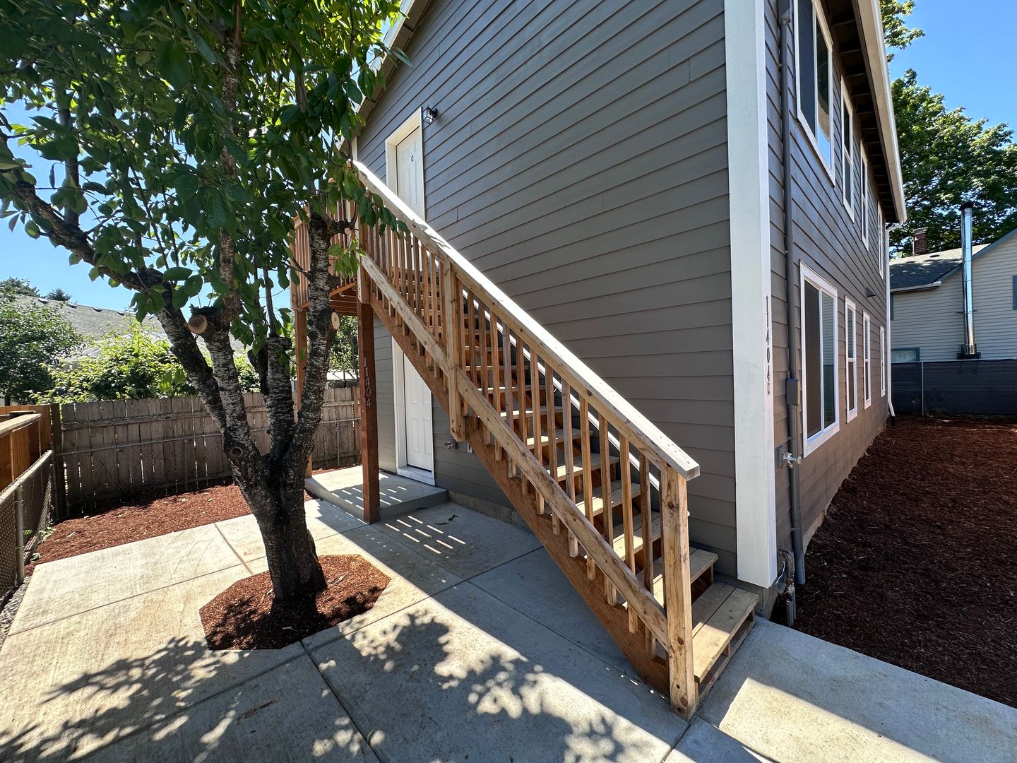 11404 SE Holgate Blvd - B - Portland - Oregon - 2 bed, 1 bath rental property