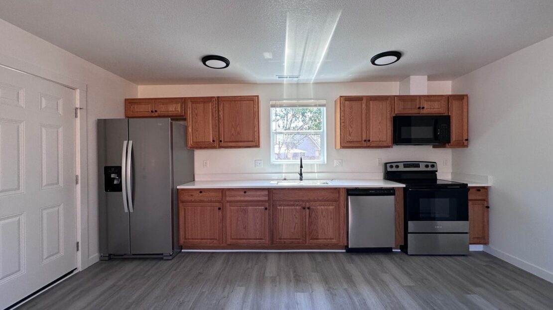 11404 SE Holgate Blvd - B - Portland - Oregon - 2 bed, 1 bath rental property