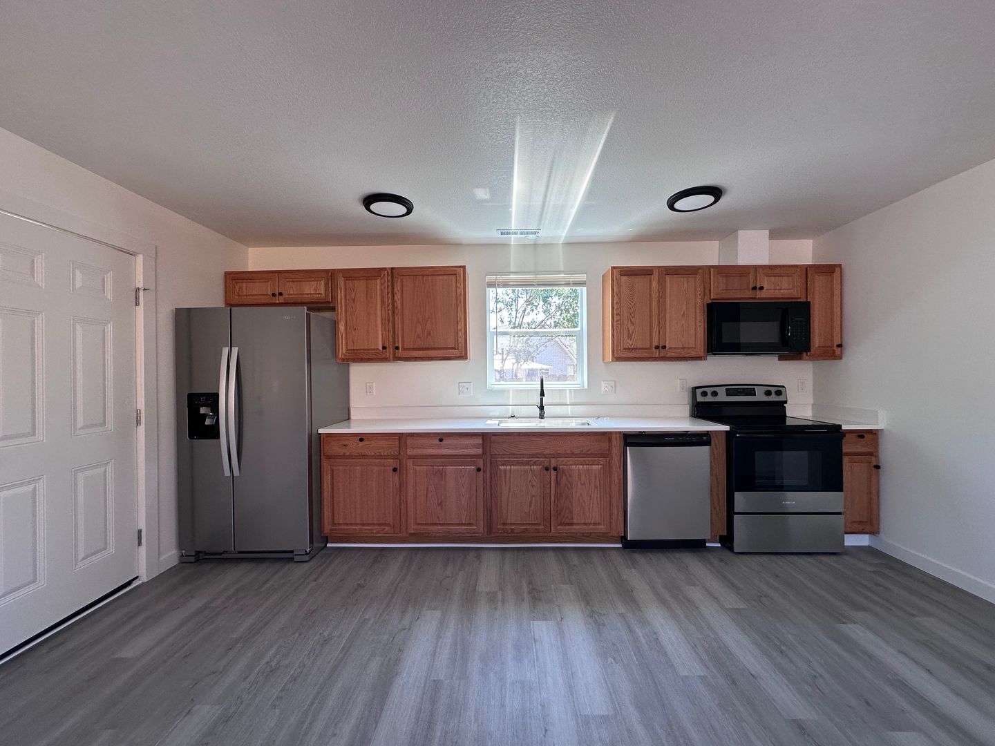 11404 SE Holgate Blvd - B - Portland - Oregon - 2 bed, 1 bath rental property