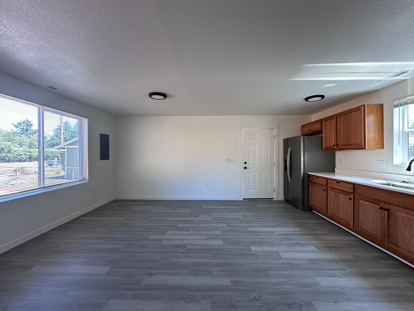 11404 SE Holgate Blvd - B - Portland - Oregon - 2 bed, 1 bath rental property