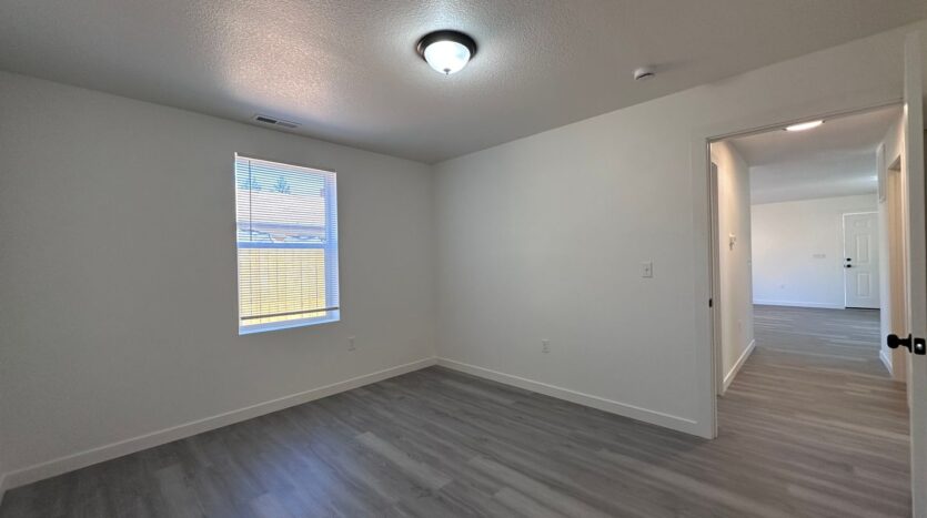 11404 SE Holgate Blvd - B - Portland - Oregon - 2 bed, 1 bath rental property