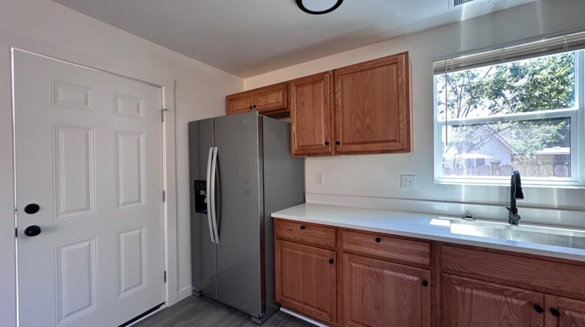 11404 SE Holgate Blvd - B - Portland - Oregon - 2 bed, 1 bath rental property