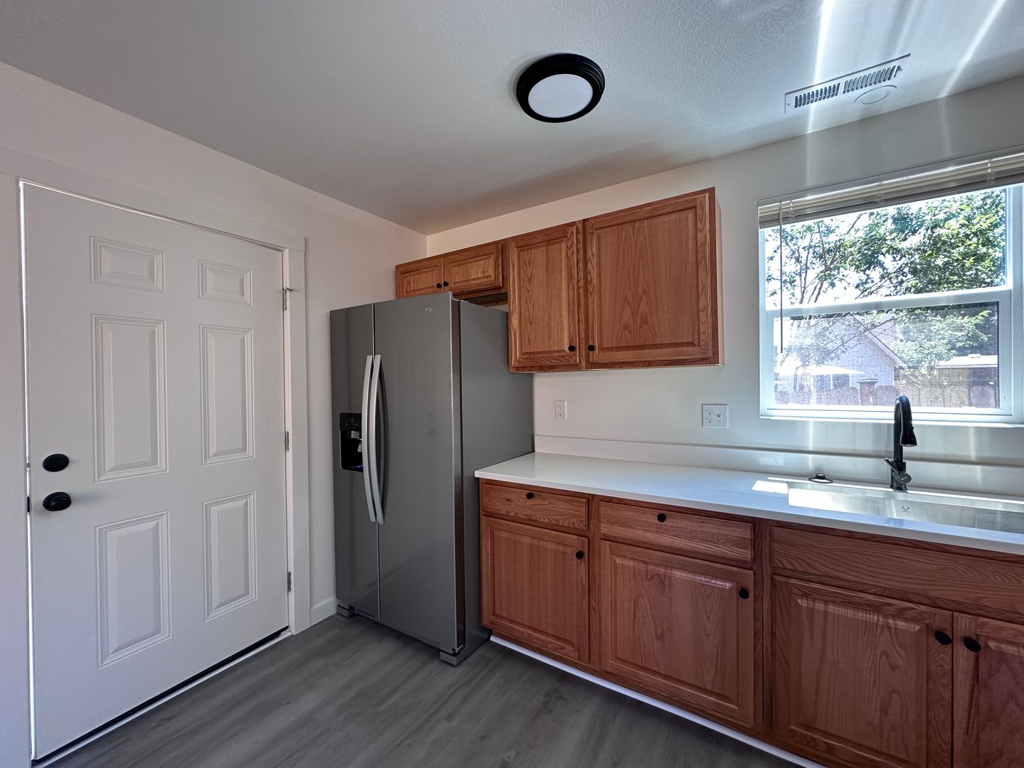 11404 SE Holgate Blvd - B - Portland - Oregon - 2 bed, 1 bath rental property