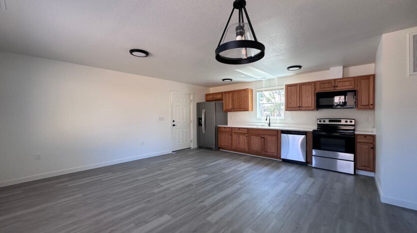 11404 SE Holgate Blvd - C - Portland - Oregon - 2 bed, 1 bath rental property