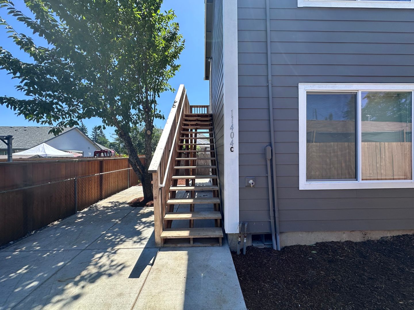 11404 SE Holgate Blvd - C - Portland - Oregon - 2 bed, 1 bath rental property