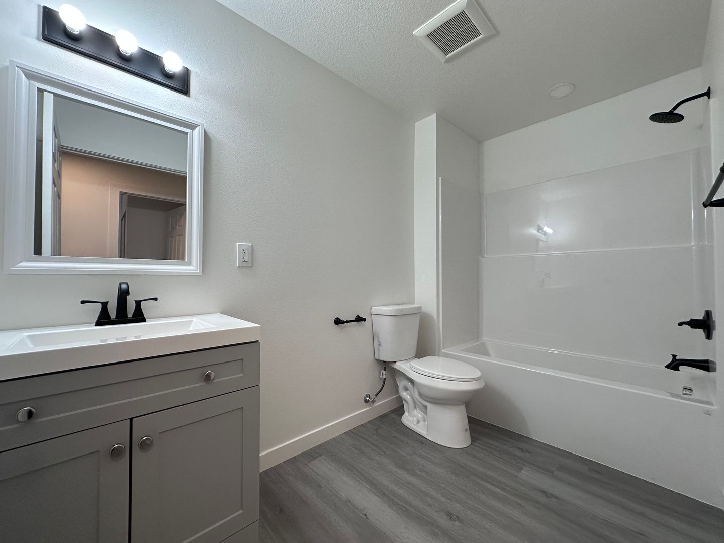 11404 SE Holgate Blvd - C - Portland - Oregon - 2 bed, 1 bath rental property