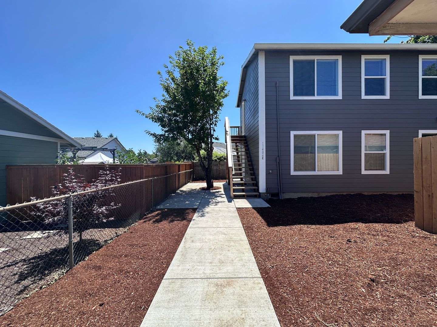 11404 SE Holgate Blvd - C - Portland - Oregon - 2 bed, 1 bath rental property