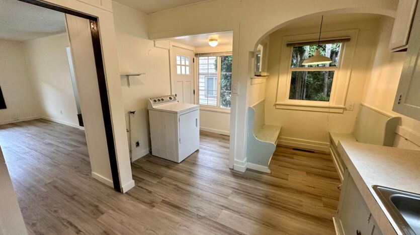 1142 Ellis St. - Bellingham - Washington - 2 bed, 1 bath rental property