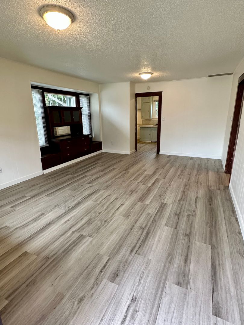 1142 Ellis St. - Bellingham - Washington - 2 bed, 1 bath rental property