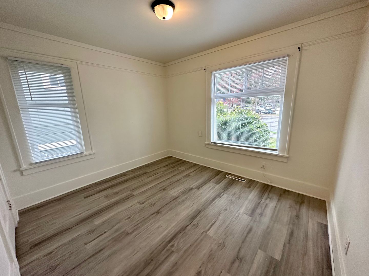 1142 Ellis St. - Bellingham - Washington - 2 bed, 1 bath rental property