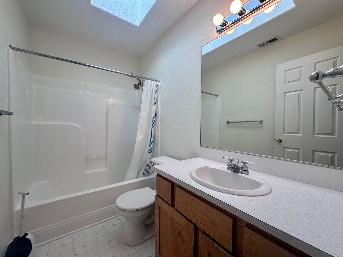 11732 SE Lexington St.   - Portland - Oregon - 3 bed, 2 bath rental property