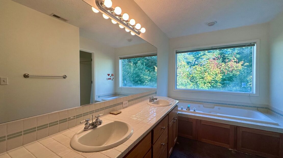 11732 SE Lexington St.   - Portland - Oregon - 3 bed, 2 bath rental property