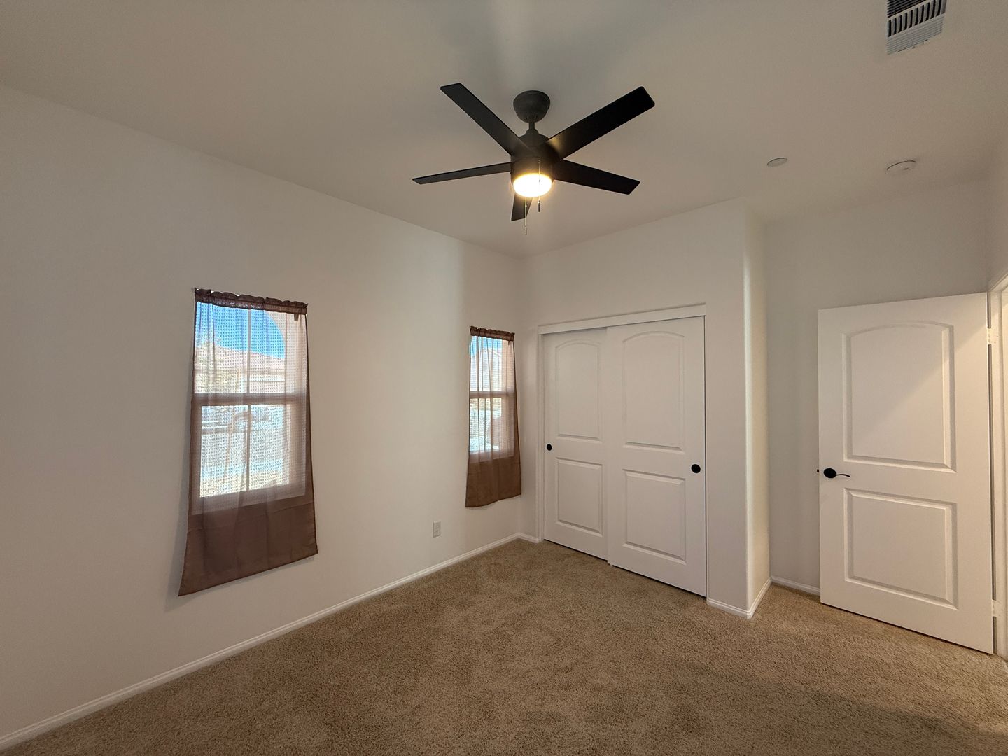 11799 Fresh Meadow Pl. - Victorville - California - 5 bed, 3 bath rental property