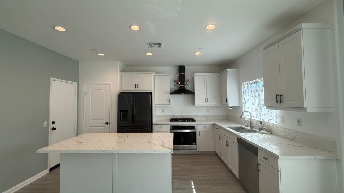 11799 Fresh Meadow Pl. - Victorville - California - 5 bed, 3 bath rental property