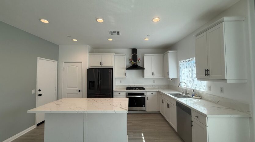 11799 Fresh Meadow Pl. - Victorville - California - 5 bed, 3 bath rental property