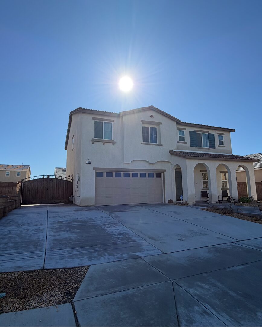 11799 Fresh Meadow Pl. - Victorville - California - 5 bed, 3 bath rental property