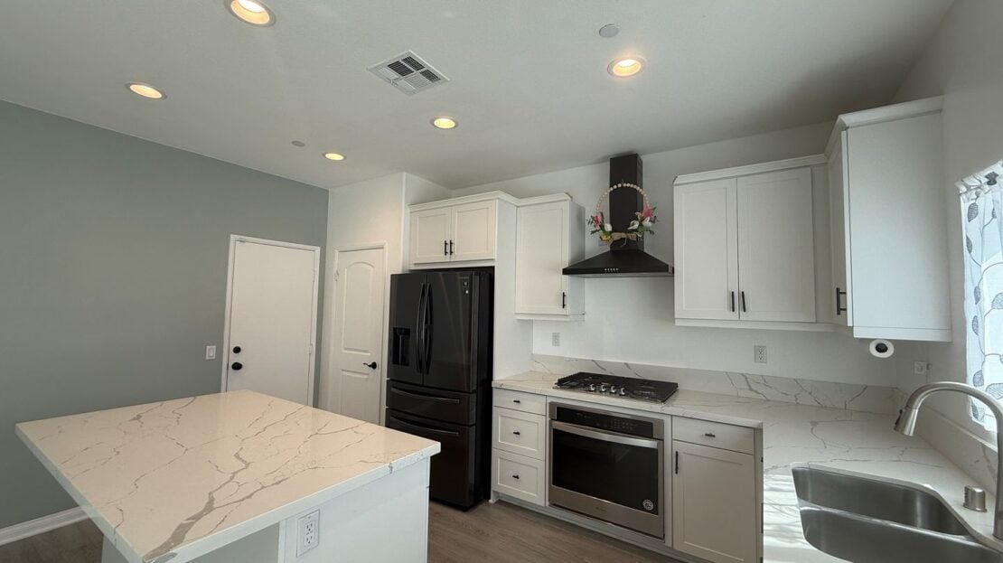 11799 Fresh Meadow Pl. - Victorville - California - 5 bed, 3 bath rental property