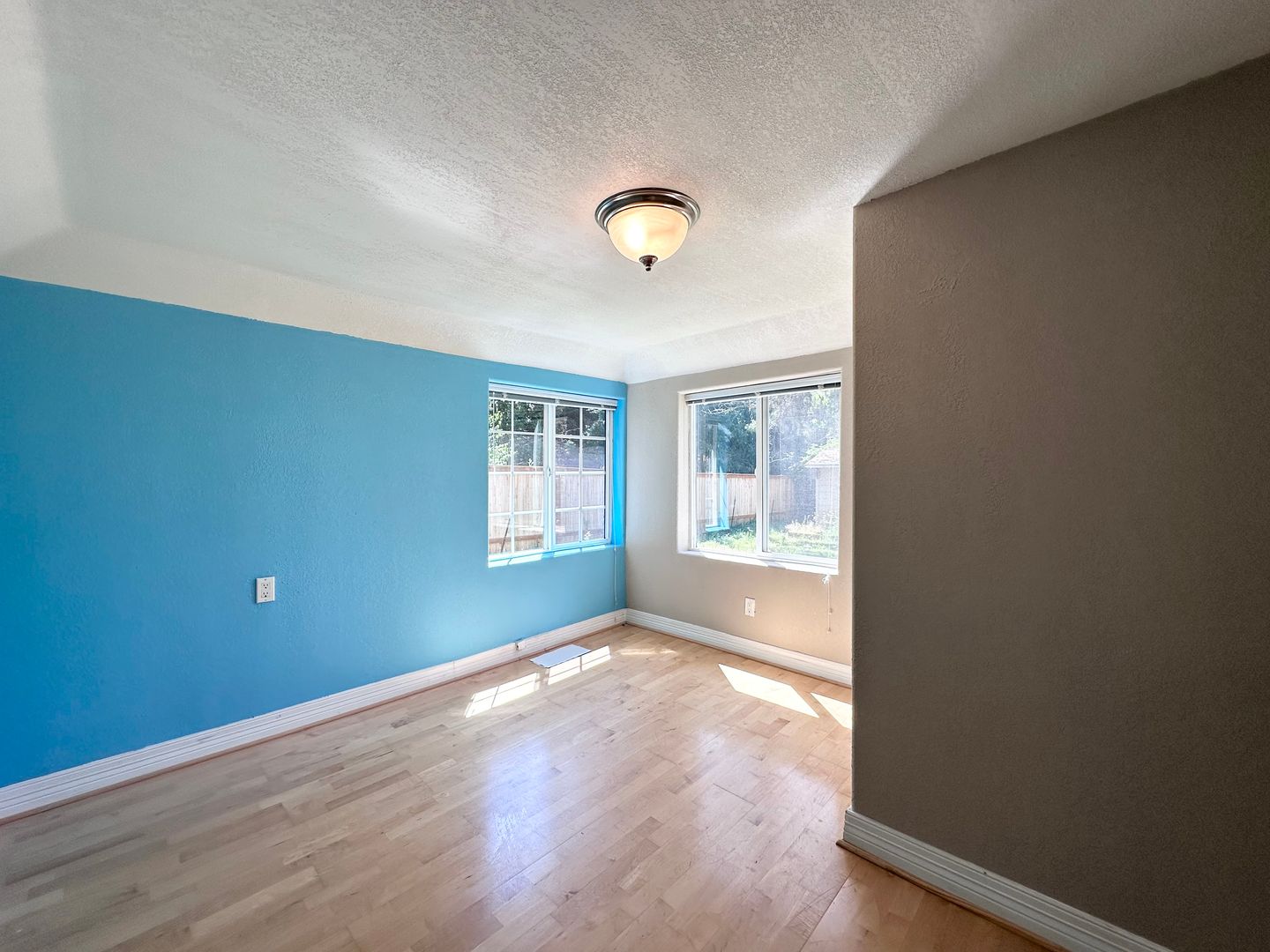 11830 NW Thompson Rd.  - Portland - Oregon - 3 bed, 2 bath rental property